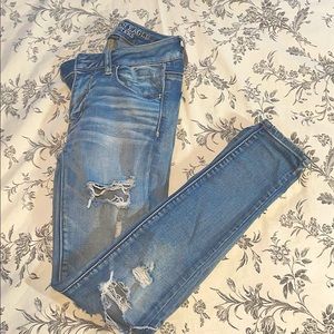 American Eagle Distressed Jegging